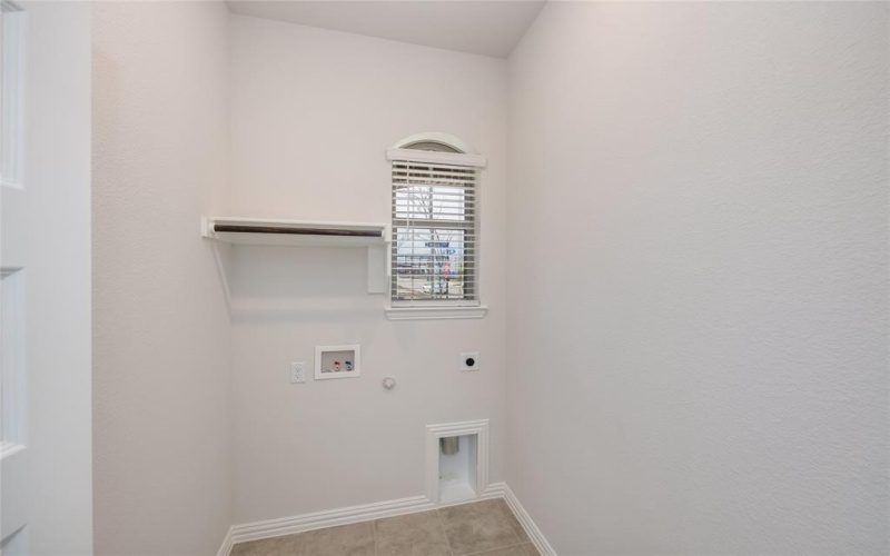 3960 Avendale Drive, Heartland, TX 75114, 3 Bedrooms Bedrooms, ,2 BathroomsBathrooms,Residential,For Sale,3960 Avendale Drive,20940940