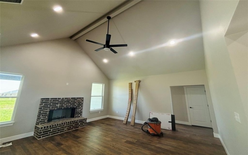 96 County Road 319, Valley View, TX 76272, 3 Bedrooms Bedrooms, ,2 BathroomsBathrooms,Residential,For Sale,96 County Road 319,20940998