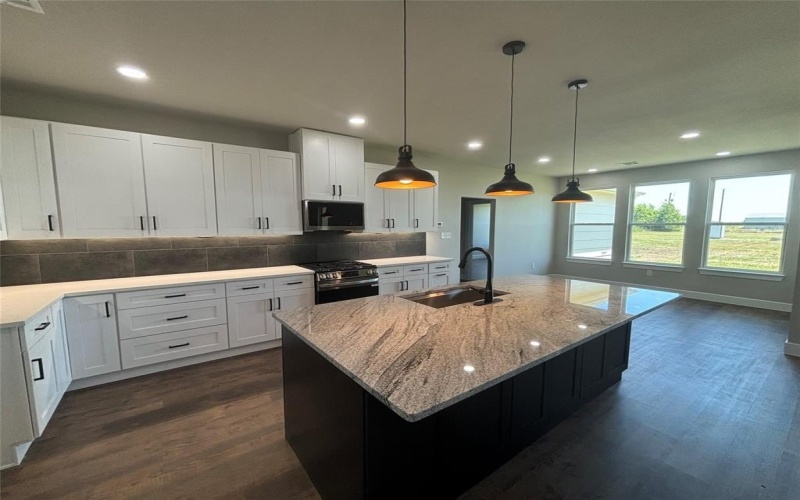 96 County Road 319, Valley View, TX 76272, 3 Bedrooms Bedrooms, ,2 BathroomsBathrooms,Residential,For Sale,96 County Road 319,20940998