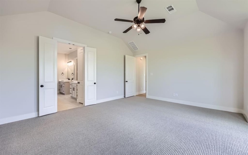 1804 Flowerfield Lane, Mansfield, TX 76063, 4 Habitaciones Habitaciones , ,5 BañosBaños,Residential,En Venta,1804 Flowerfield Lane,20941184
