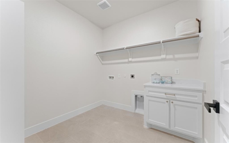 2104 Danner Street, Fort Worth, TX 76105, 4 Bedrooms Bedrooms, ,2 BathroomsBathrooms,Residential,For Sale,2104 Danner Street,20941377