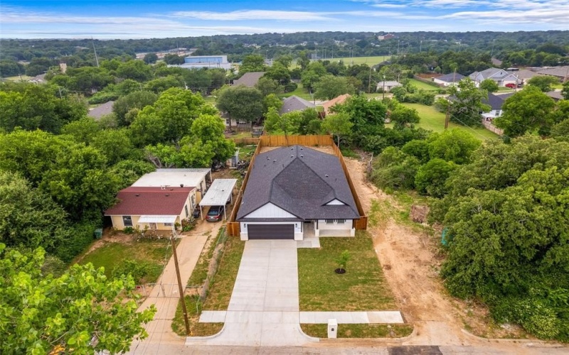 2104 Danner Street, Fort Worth, TX 76105, 4 Bedrooms Bedrooms, ,2 BathroomsBathrooms,Residential,For Sale,2104 Danner Street,20941377