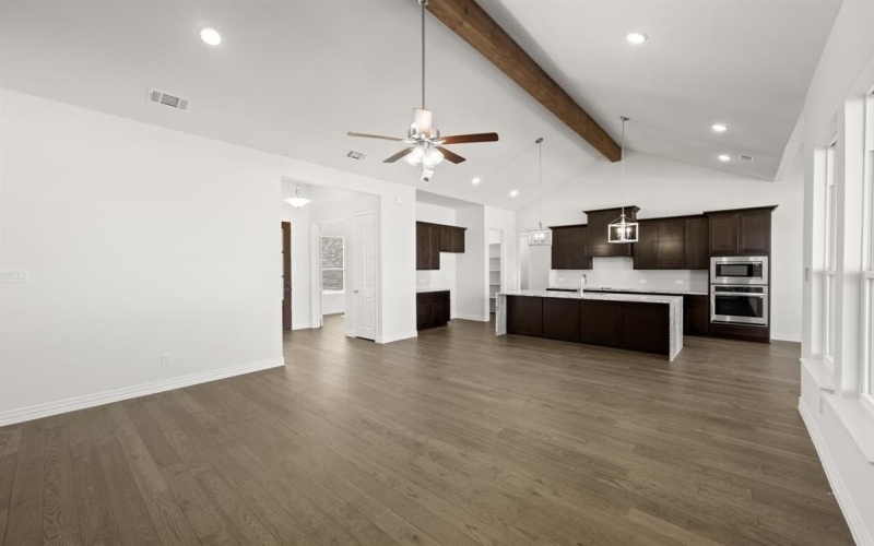 128 Fan Mill Trail, Weatherford, TX 76085, 4 Bedrooms Bedrooms, ,3 BathroomsBathrooms,Residential,For Sale,128 Fan Mill Trail,0,20941570