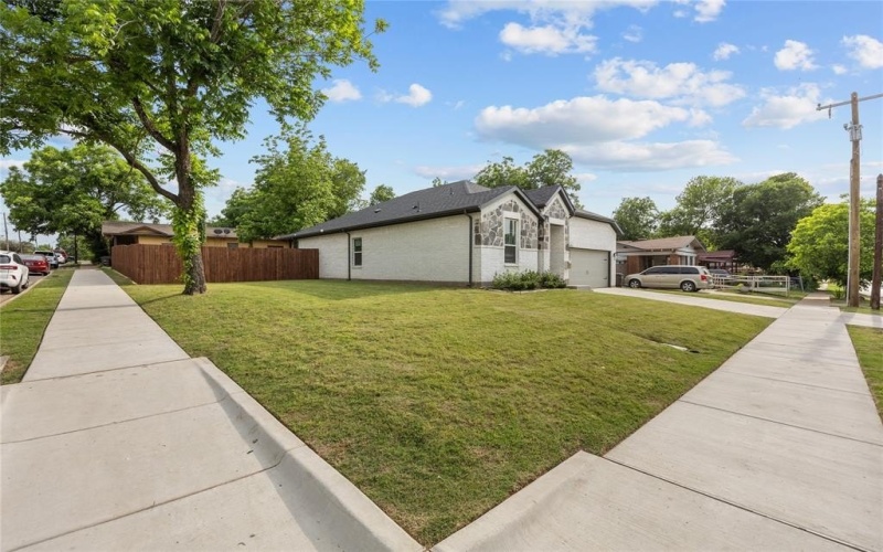3732 Avenue J, Fort Worth, TX 76105, 3 Habitaciones Habitaciones , ,2 BañosBaños,Residential,En Venta,3732 Avenue J,20941659