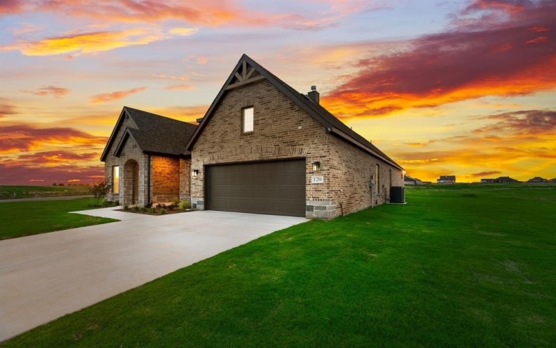 120 Snowy Owl Trail, New Fairview, TX 76078, 4 Bedrooms Bedrooms, ,3 BathroomsBathrooms,Residential,For Sale,120 Snowy Owl Trail,20941710