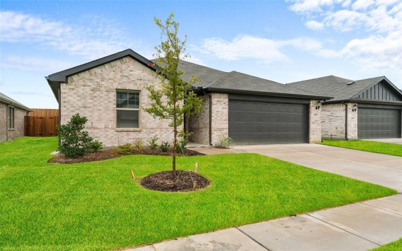 255 Sugarlands Drive, Greenville, TX 75402, 4 Habitaciones Habitaciones , ,3 BañosBaños,Residential,En Venta,255 Sugarlands Drive,20939365