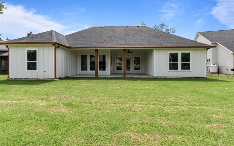 114 Springwood Road, Enchanted Oaks, TX 75156, 3 Habitaciones Habitaciones , ,2 BañosBaños,Residential,En Venta,114 Springwood Road,20940426
