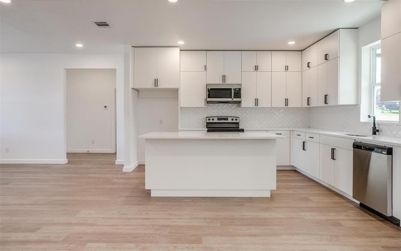 171 Tryall Court, Runaway Bay, TX 76426, 4 Habitaciones Habitaciones , ,2 BañosBaños,Residential,En Venta,171 Tryall Court,20940586