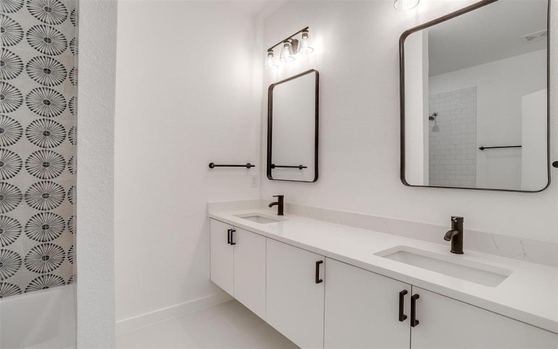 171 Tryall Court, Runaway Bay, TX 76426, 4 Habitaciones Habitaciones , ,2 BañosBaños,Residential,En Venta,171 Tryall Court,20940586