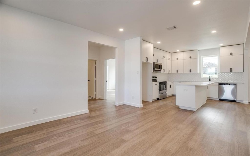 171 Tryall Court, Runaway Bay, TX 76426, 4 Habitaciones Habitaciones , ,2 BañosBaños,Residential,En Venta,171 Tryall Court,20940586