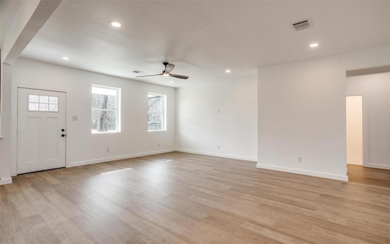 171 Tryall Court, Runaway Bay, TX 76426, 4 Habitaciones Habitaciones , ,2 BañosBaños,Residential,En Venta,171 Tryall Court,20940586