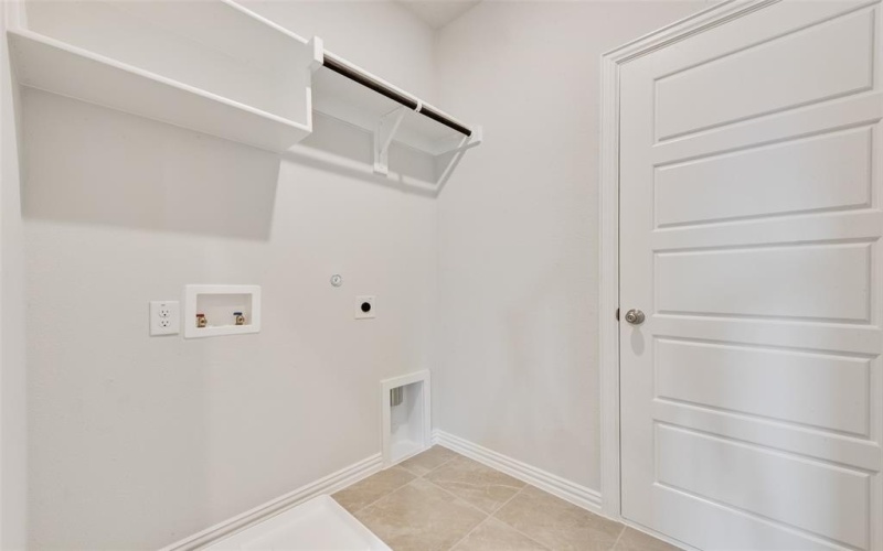 4136 Blackbird Avenue, Little Elm, TX 75068, 4 Bedrooms Bedrooms, ,2 BathroomsBathrooms,Residential,For Sale,4136 Blackbird Avenue,20940745