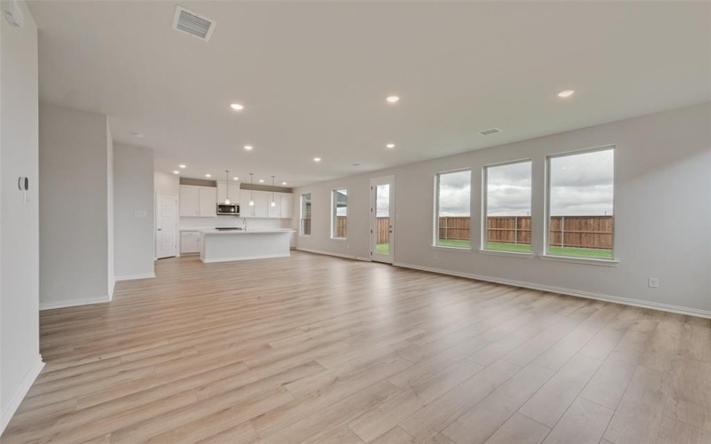 4136 Blackbird Avenue, Little Elm, TX 75068, 4 Bedrooms Bedrooms, ,2 BathroomsBathrooms,Residential,For Sale,4136 Blackbird Avenue,20940745