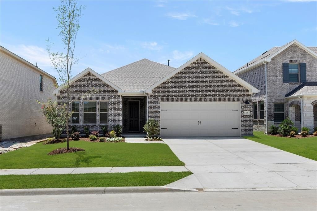 1719 Coachman Drive, Forney, TX 75126, 4 Bedrooms Bedrooms, ,2 BathroomsBathrooms,Residential,For Sale,1719 Coachman Drive,20940792