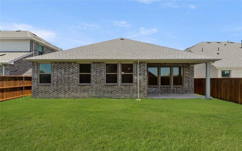 1719 Coachman Drive, Forney, TX 75126, 4 Bedrooms Bedrooms, ,2 BathroomsBathrooms,Residential,For Sale,1719 Coachman Drive,20940792