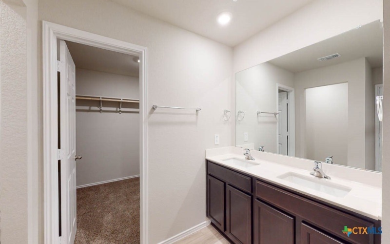 1310 Merritt Street, Temple, TX 76504, 4 Habitaciones Habitaciones , ,2 BañosBaños,Residential,En Venta,1310 Merritt Street,580512