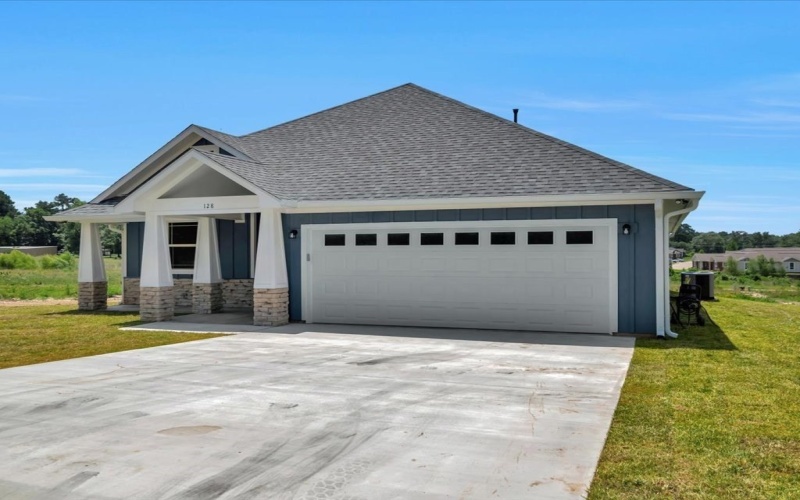 128 Stoney Ridge, Lufkin, TX 75904, 3 Bedrooms Bedrooms, ,2 BathroomsBathrooms,Residential,For Sale,128 Stoney Ridge,5104840