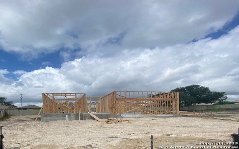 409 Foxtail Canyon, Cibolo, TX 78108, 5 Bedrooms Bedrooms, ,3 BathroomsBathrooms,Residential,For Sale,409 Foxtail Canyon,1868398