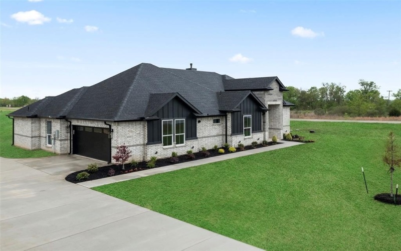 1000 Canyon Lake Road, Wills Point, TX 75169, 4 Bedrooms Bedrooms, ,3 BathroomsBathrooms,Residential,For Sale,1000 Canyon Lake Road,20890709