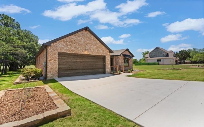 17070 Faircrest Drive, Whitney, TX 76692, 3 Bedrooms Bedrooms, ,2 BathroomsBathrooms,Residential,For Sale,17070 Faircrest Drive,0,20903804