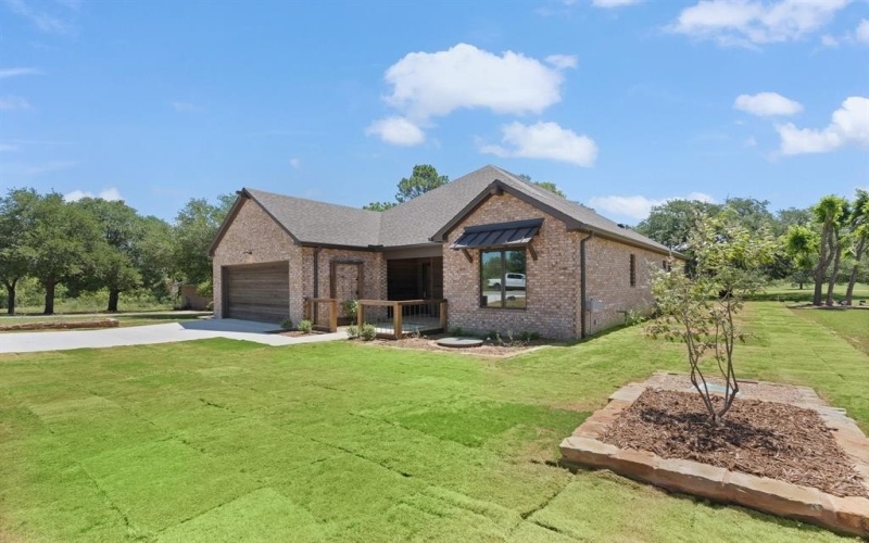 17070 Faircrest Drive, Whitney, TX 76692, 3 Bedrooms Bedrooms, ,2 BathroomsBathrooms,Residential,For Sale,17070 Faircrest Drive,0,20903804