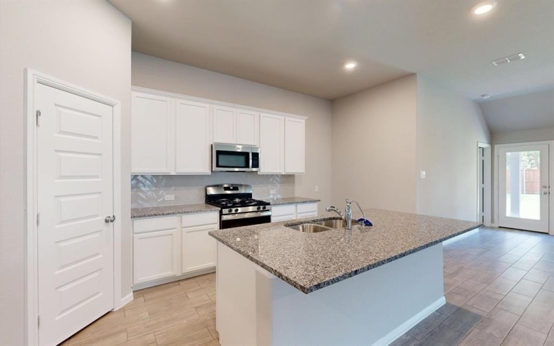 3316 Coronation Court, Denton, TX 76208, 4 Bedrooms Bedrooms, ,2 BathroomsBathrooms,Residential,For Sale,3316 Coronation Court,0,20934928