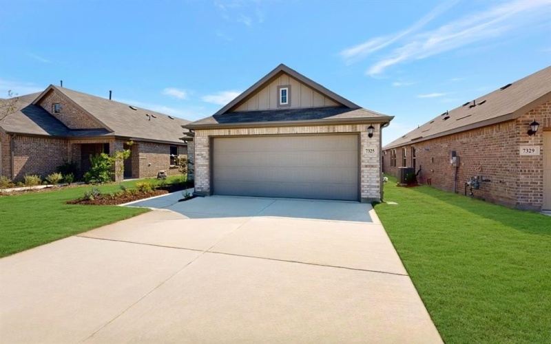 7325 Spicebush Drive, Denton, TX 76249, 3 Bedrooms Bedrooms, ,2 BathroomsBathrooms,Residential,For Sale,7325 Spicebush Drive,0,20939503