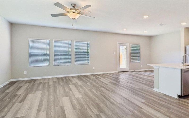 975 Dayflower Court, Lavon, TX 75166, 3 Habitaciones Habitaciones , ,2 BañosBaños,Residential,En Venta,975 Dayflower Court,20940789