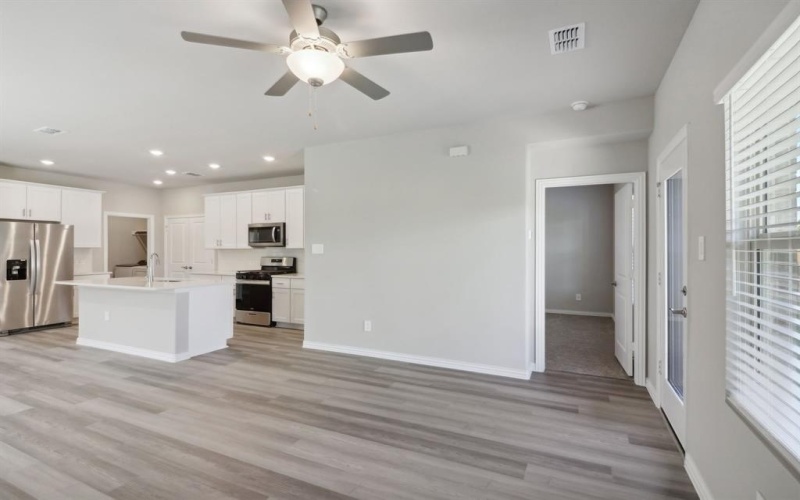 951 Dayflower Court, Lavon, TX 75166, 4 Habitaciones Habitaciones , ,2 BañosBaños,Residential,En Venta,951 Dayflower Court,20940798