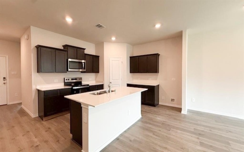 11304 W Pond Drive, Providence Village, TX 76227, 4 Habitaciones Habitaciones , ,3 BañosBaños,Residential,En Venta,11304 W Pond Drive,0,20942328