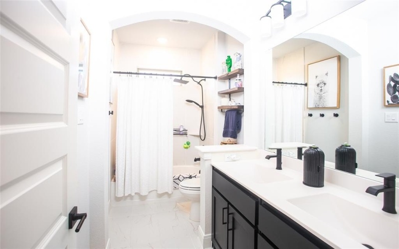 2708 Darlington Road, Northlake, TX 76226, 4 Bedrooms Bedrooms, ,3 BathroomsBathrooms,Residential,For Sale,2708 Darlington Road,20942360