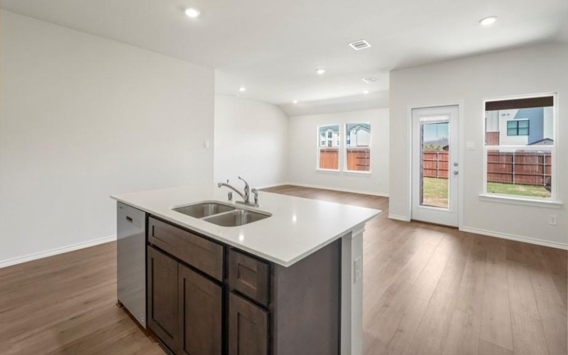 489 Burnett Trail, Canton, TX 75103, 4 Habitaciones Habitaciones , ,2 BañosBaños,Residential,En Venta,489 Burnett Trail,20942372