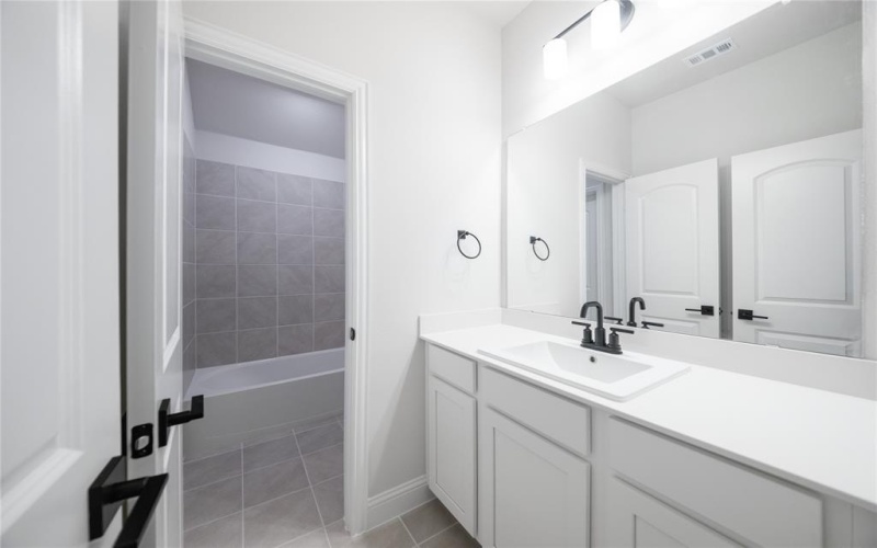 324 Brookhurst Road, Little Elm, TX 75068, 4 Habitaciones Habitaciones , ,3 BañosBaños,Residential,En Venta,324 Brookhurst Road,0,20942617