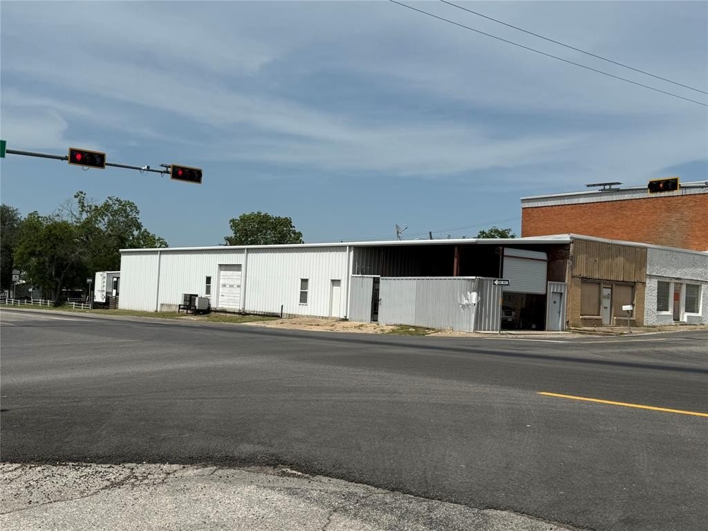 101 E Frederick Street E, Riesel, TX 76682, ,Commercial Sale,For Sale,101 E Frederick Street E,20942820