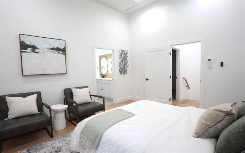 629 N Tyler Street #101-108, Dallas, TX 75208, ,Commercial Sale,En Venta,629 N Tyler Street,20943117