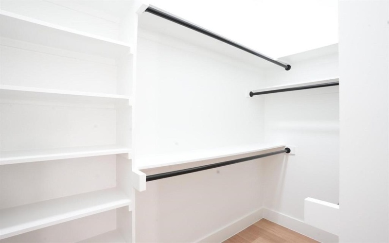 629 N Tyler Street #101-108, Dallas, TX 75208, ,Commercial Sale,En Venta,629 N Tyler Street,20943117