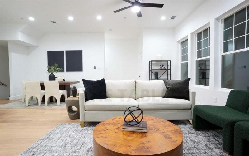 629 N Tyler Street #101-108, Dallas, TX 75208, ,Commercial Sale,En Venta,629 N Tyler Street,20943117