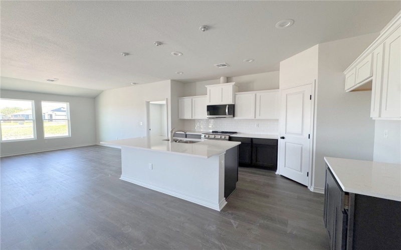 9133 Neena Drive, Corpus Christi, TX 78410, 4 Bedrooms Bedrooms, ,2 BathroomsBathrooms,Residential,For Sale,9133 Neena Drive,0,459452