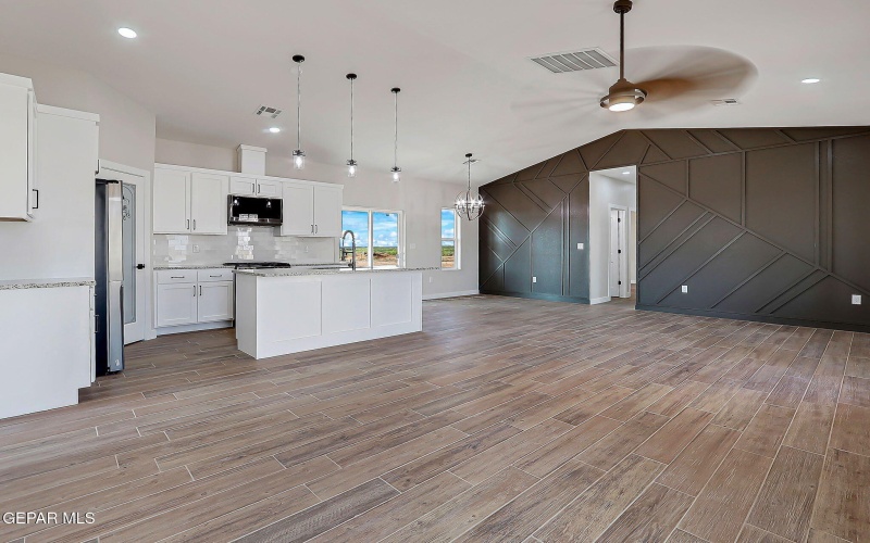 1353 Thar Desert Drive, Chaparral, NM 88081, 3 Habitaciones Habitaciones , ,2 BañosBaños,Residential,En Venta,1353 Thar Desert Drive,907900