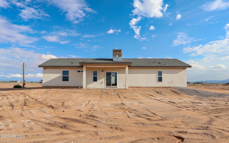1353 Thar Desert Drive, Chaparral, NM 88081, 3 Habitaciones Habitaciones , ,2 BañosBaños,Residential,En Venta,1353 Thar Desert Drive,907900