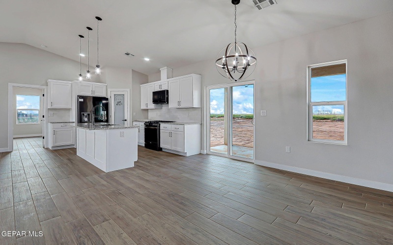1353 Thar Desert Drive, Chaparral, NM 88081, 3 Habitaciones Habitaciones , ,2 BañosBaños,Residential,En Venta,1353 Thar Desert Drive,907900