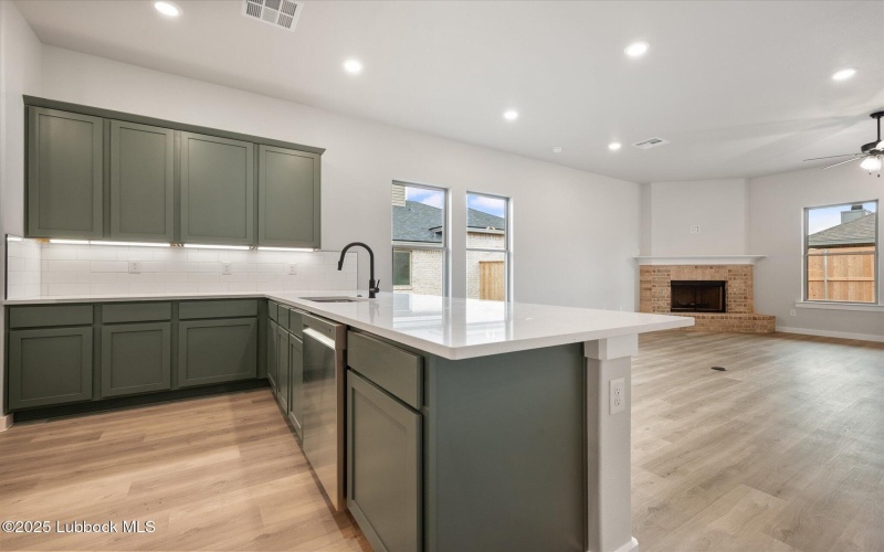 6813 54th Street, Lubbock, TX 79407, 3 Bedrooms Bedrooms, ,2 BathroomsBathrooms,Residential,For Sale,6813 54th Street,202555059