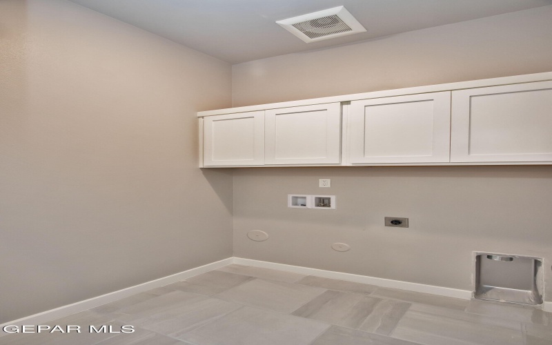 5909 Ruidoso Downs Street, El Paso, TX 79932, 4 Bedrooms Bedrooms, ,3 BathroomsBathrooms,Residential,For Sale,5909 Ruidoso Downs Street,0,923022