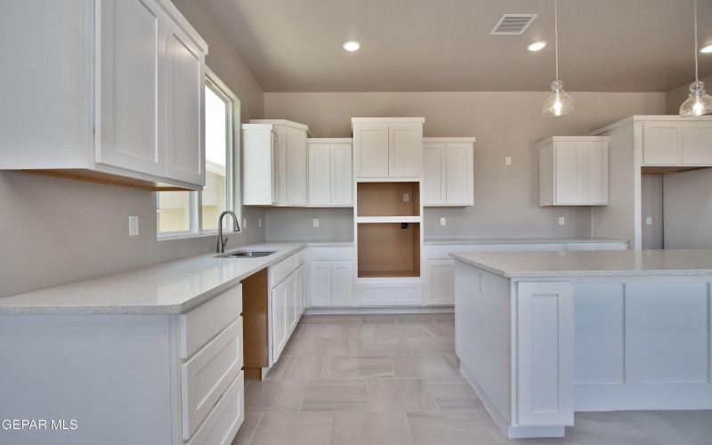 5909 Ruidoso Downs Street, El Paso, TX 79932, 4 Bedrooms Bedrooms, ,3 BathroomsBathrooms,Residential,For Sale,5909 Ruidoso Downs Street,0,923022