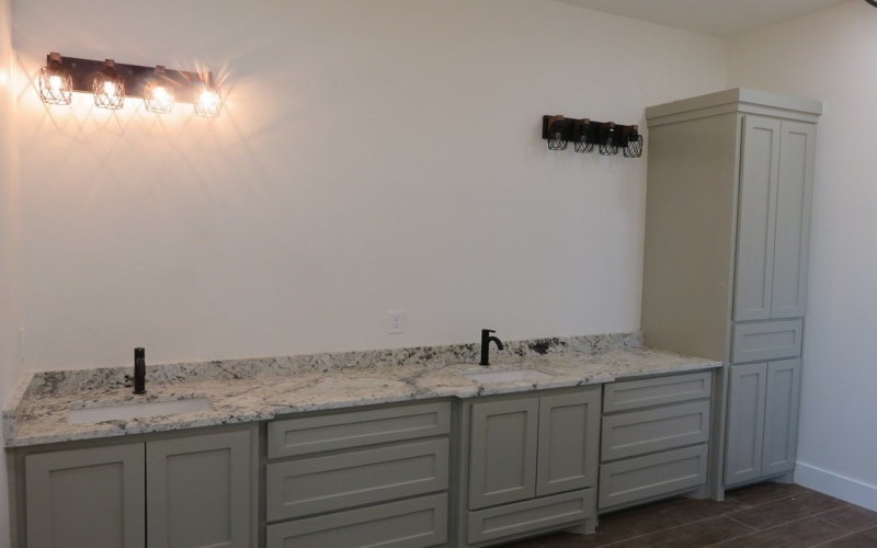 2701 S County Rd 1092, Midland, TX 79706, 4 Bedrooms Bedrooms, ,2 BathroomsBathrooms,Residential,For Sale,2701 S County Rd 1092,0,50082317