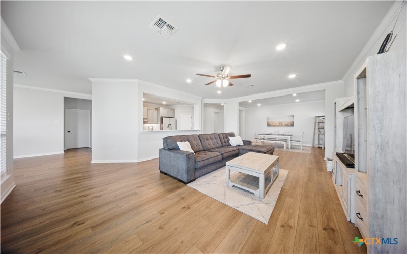 711 Saddlehorn Drive, Temple, TX 76502, 4 Habitaciones Habitaciones , ,3 BañosBaños,Residential,En Venta,711 Saddlehorn Drive,580396