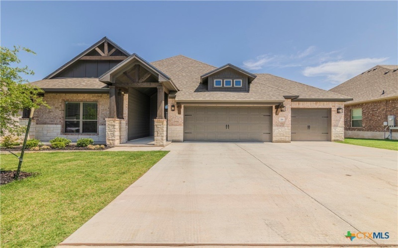 711 Saddlehorn Drive, Temple, TX 76502, 4 Habitaciones Habitaciones , ,3 BañosBaños,Residential,En Venta,711 Saddlehorn Drive,580396
