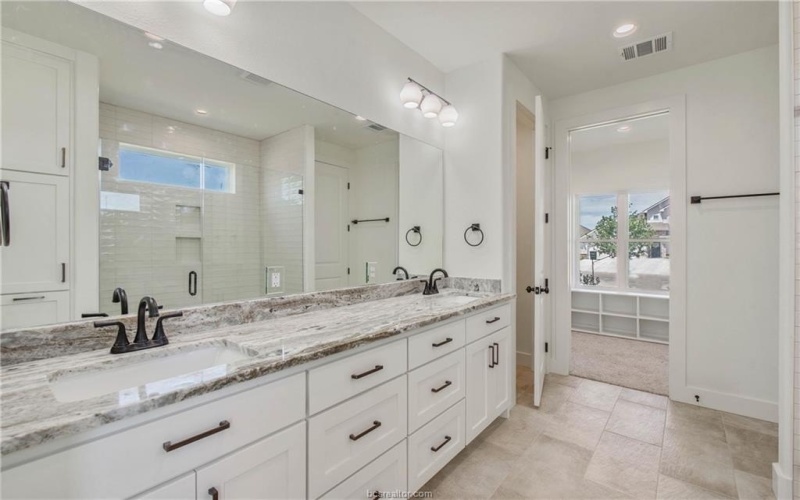 3034 Teller Drive, Bryan, TX 77808, 3 Habitaciones Habitaciones , ,2 BañosBaños,Residential,En Venta,3034 Teller Drive,25006090