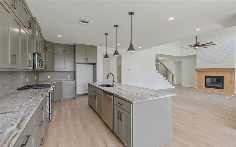 3034 Teller Drive, Bryan, TX 77808, 3 Habitaciones Habitaciones , ,2 BañosBaños,Residential,En Venta,3034 Teller Drive,25006090