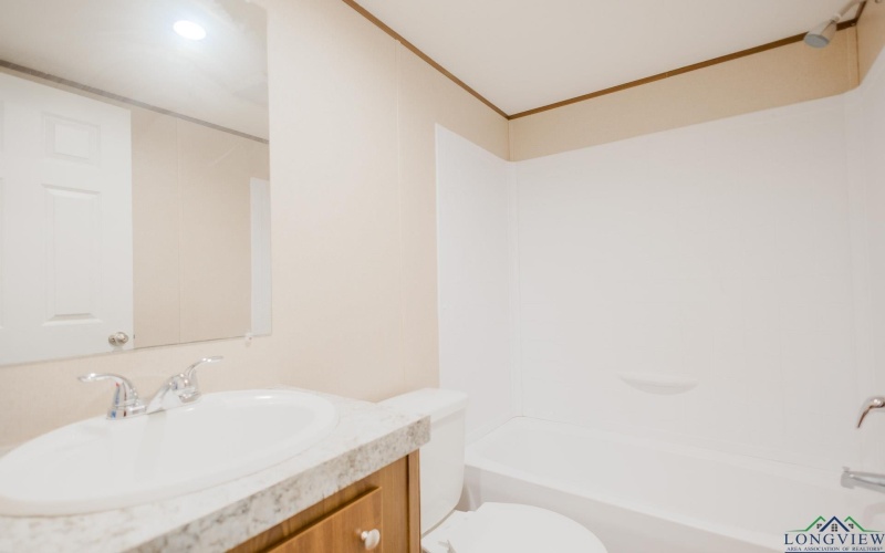 4302 Dortch Dr., Longview, TX 75605, 2 Habitaciones Habitaciones , ,2 BañosBaños,Residential,En Venta,4302 Dortch Dr.,20253554